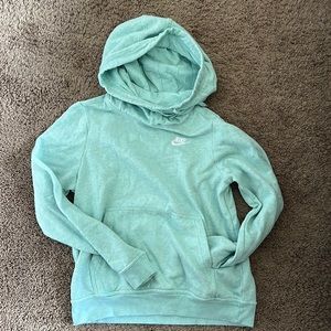 Nike Sportswear Club Fleece Funnel-Neck Hoodie